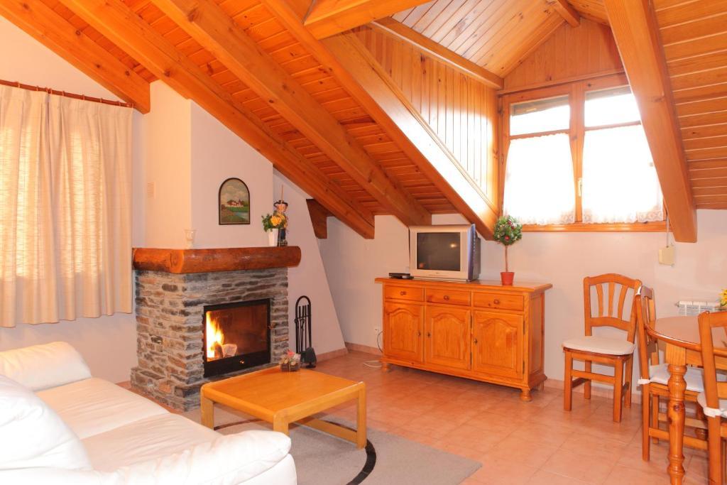 Apartamentos Alba Casa Alquesera Sahun Pokój zdjęcie